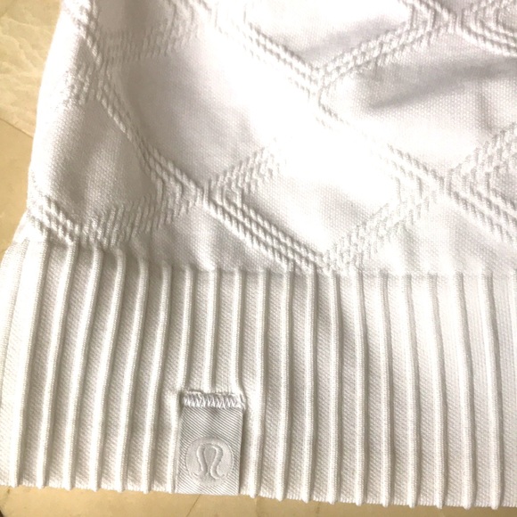 Lululemon Rest Less Pullover
Heathered White - Picture 10 of 10